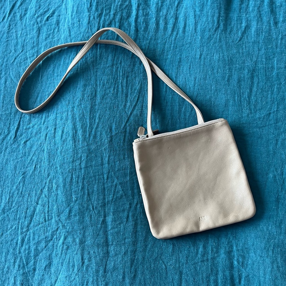 ARE Studio Light Brown Bag - Picture 4 of 6